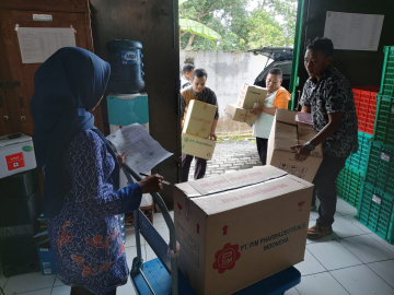 Penerimaan Obat Kejadian Luar Biasa Banjir di Puskesmas Patebon 2 dari Dinas Kesehatan Propinsi